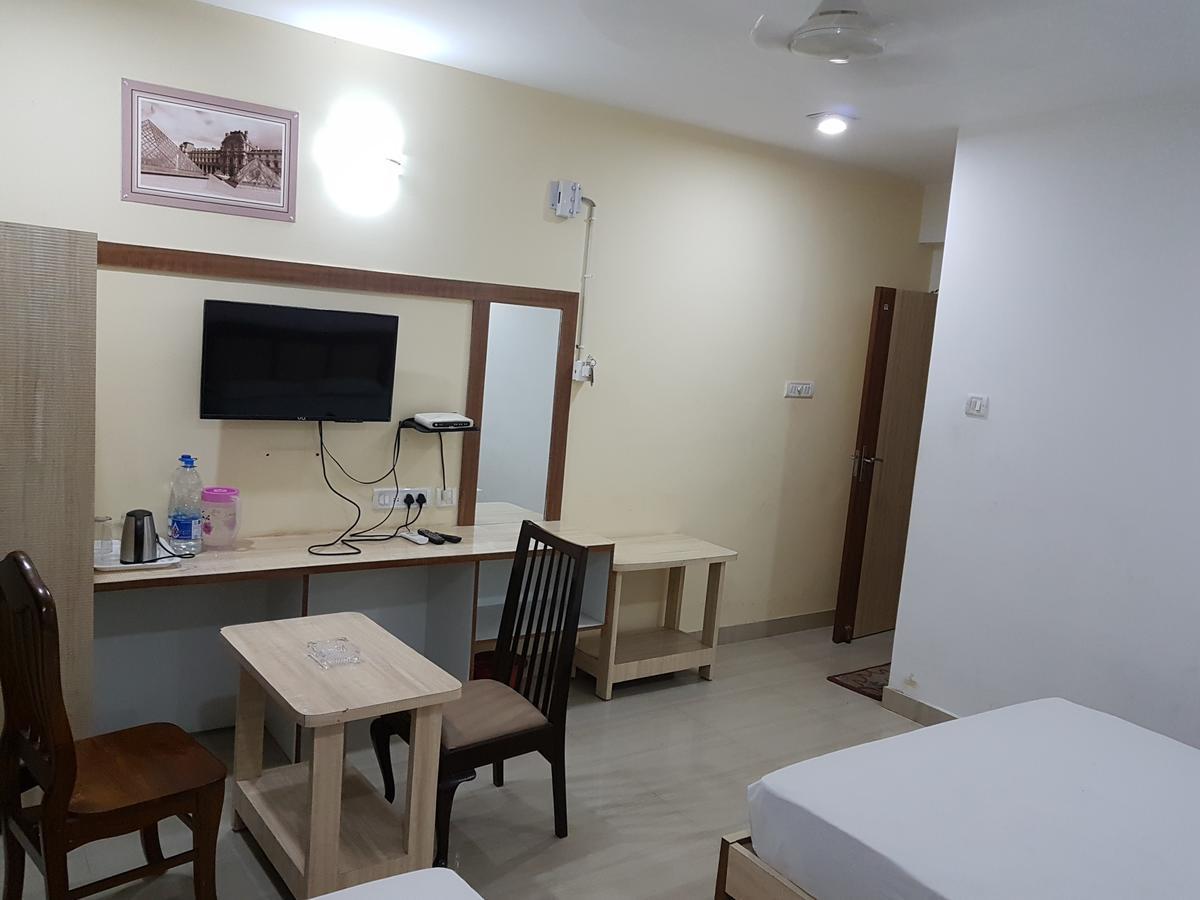 כלכותה Jimmy Guest House מראה חיצוני תמונה