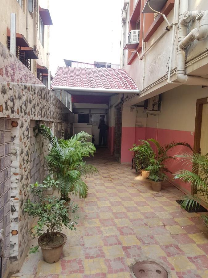 כלכותה Jimmy Guest House מראה חיצוני תמונה