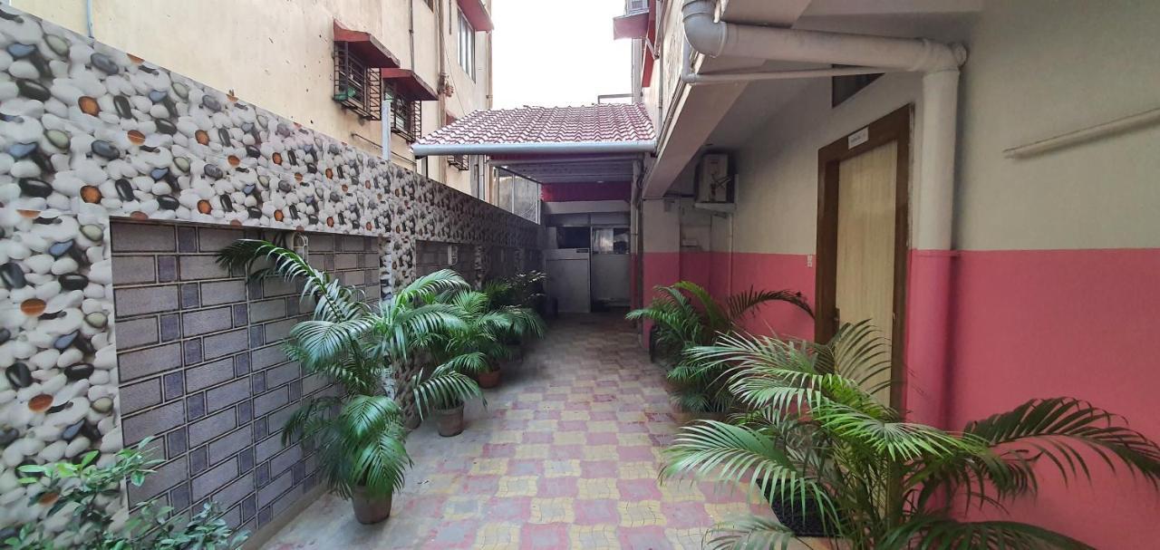 כלכותה Jimmy Guest House מראה חיצוני תמונה